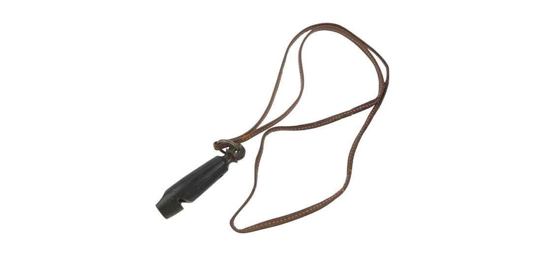 エルメス シフレ ホイッスル バッファローホーン レザー ストラップ