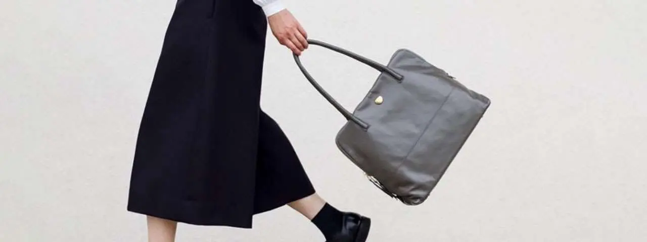 ◆断捨離 ハンドバッグ 持ってるバッグ全部紹介しながら断捨離していく👜🗑️ - YouTube