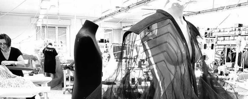 リックオウエンスのファッションショー衣装制作画像