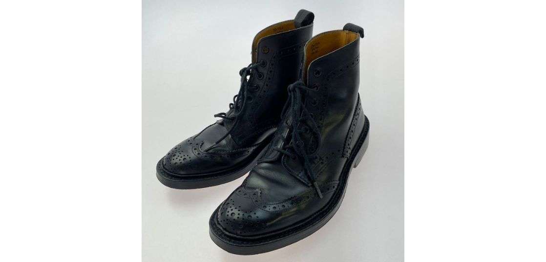 トリッカーズ 831732 外羽根 ウイングチップ カントリー レザー ブーツ 買取実績