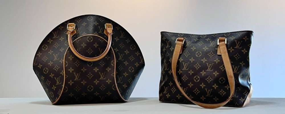 ルイヴィトンバッグが２つ並ぶ画像