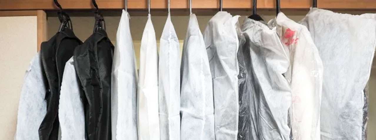 防虫剤と不織布カバーで保護する 画像