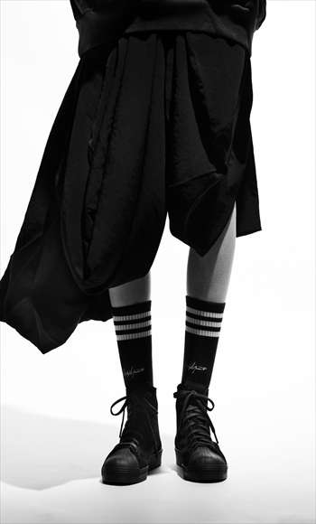 Y-3 KURO ワイスリークロ YohjiYamamoto ヨウジヤマモ Y-3 ソックス 紹介画像