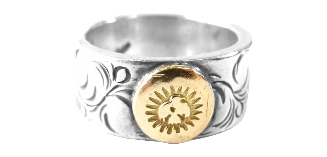 ウィングロック K18メタル付き唐草シルバーリング買取実績