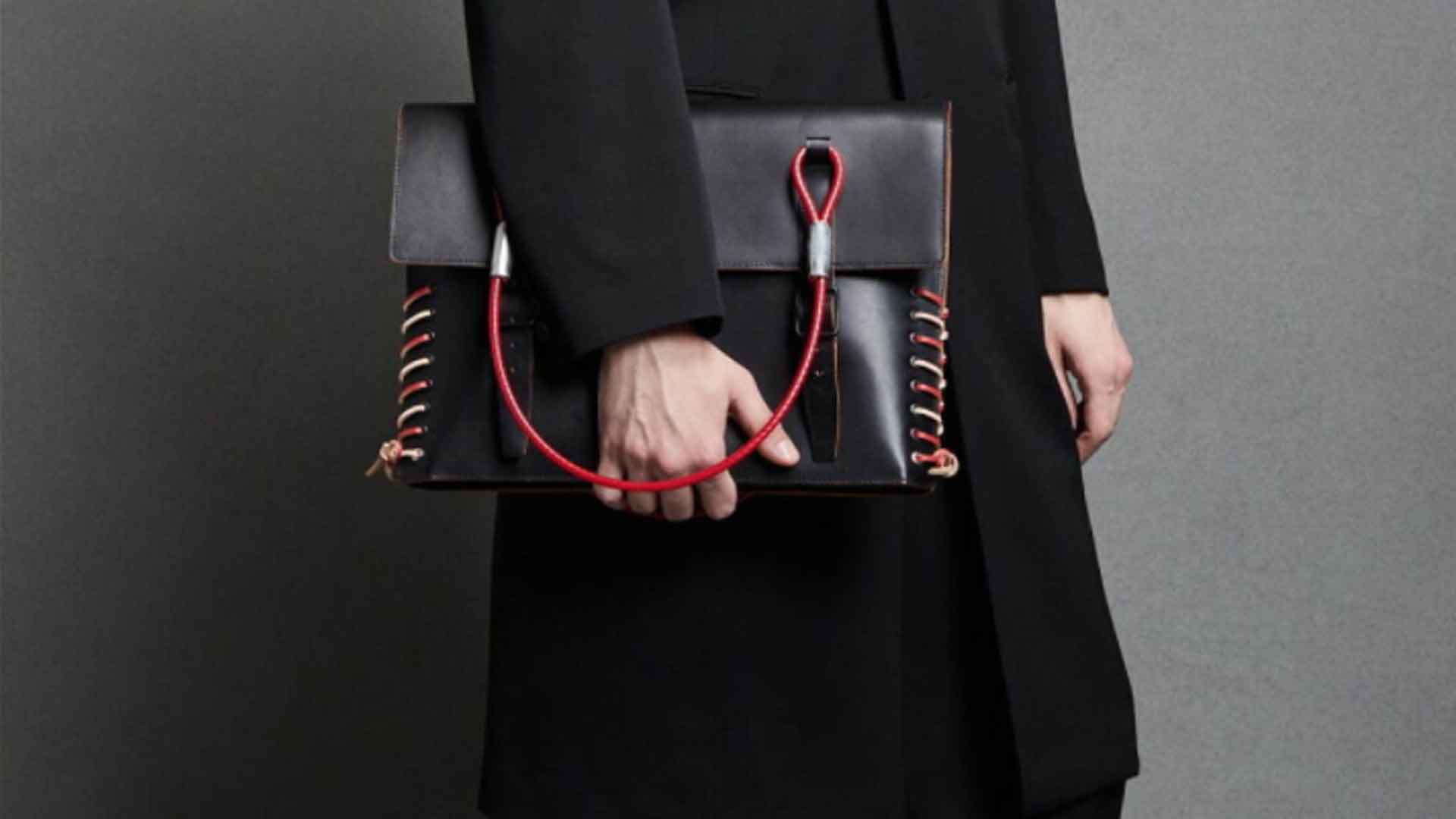 【2022年新作】ヨウジヤマモト×ポーター新作コラボレーションバッグについて紹介！ 買取価格もご紹介